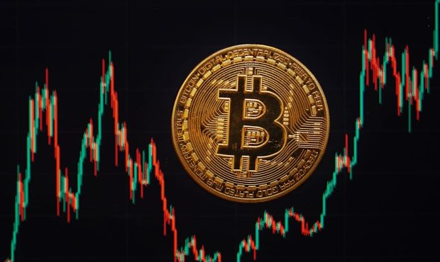 بیت کوین برای اولین بار به 112،000 دلار می رسد